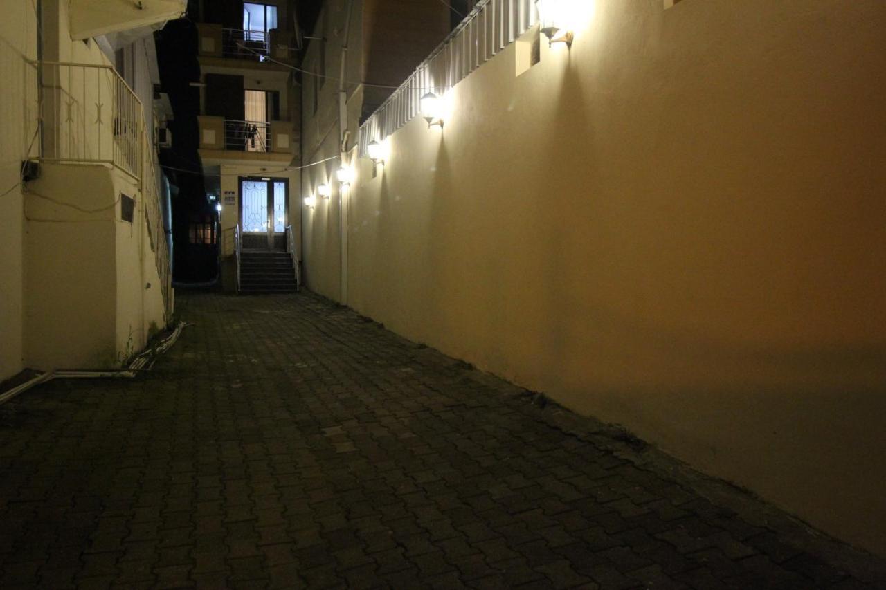 Hostel Jeal Batumi Exterior photo