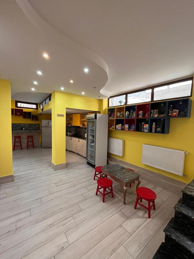 Hostel Jeal Batumi Exterior photo